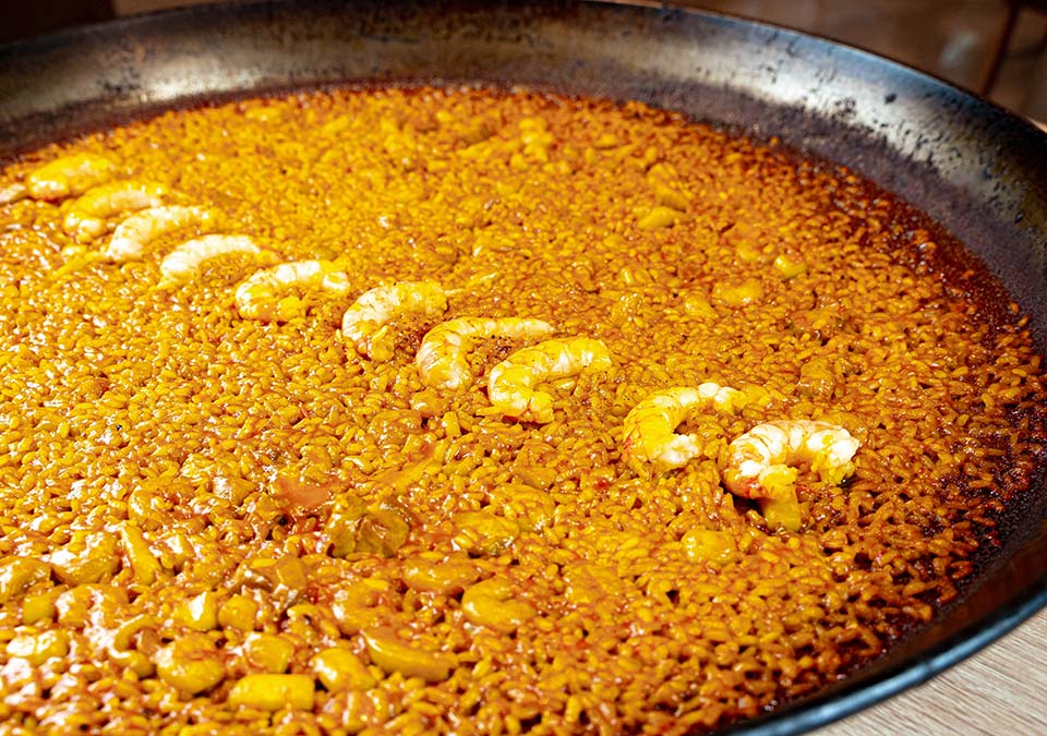 Paella by the port